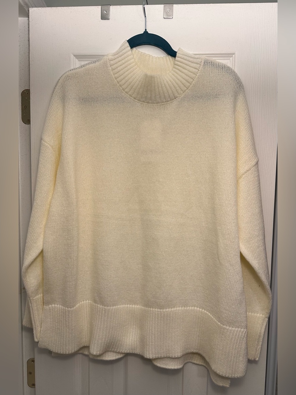 NWT Wonderly Women's Mock Neck Tunic Sweater in the Color Parchment, XL